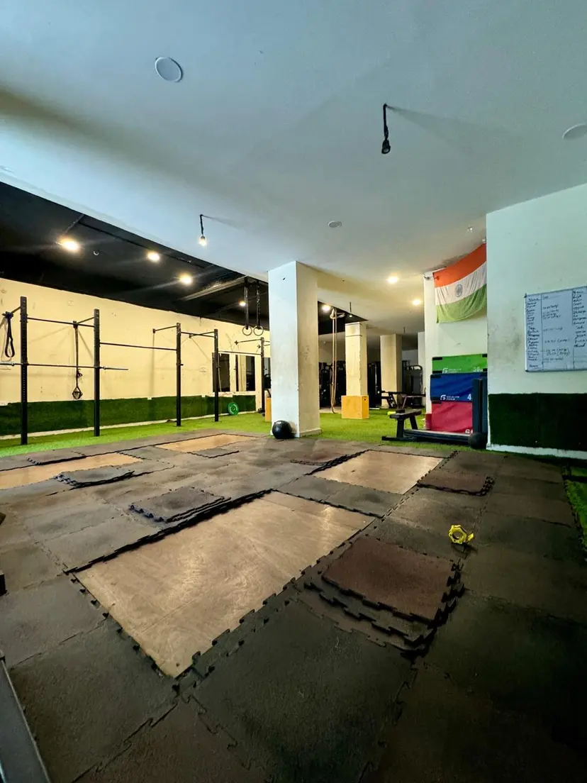 8 ABS Gym
